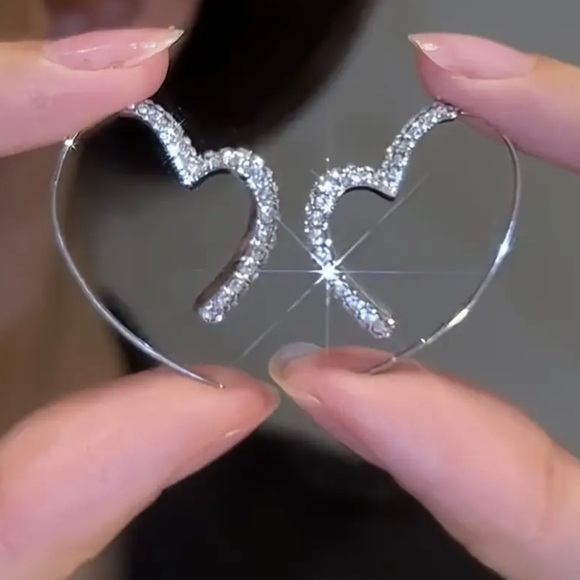 Jewelry - Brand New Luxury Crystal Inlay Hollow Heart Earrings